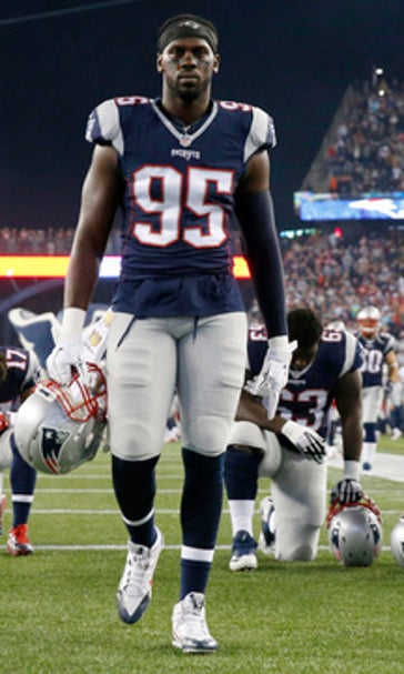 Patriots won't let Jones' trip to hospital distract them